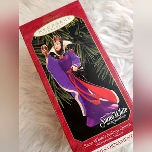 Disney Hallmark Snow White Evil Queen Villain 1999 Christmas Ornament